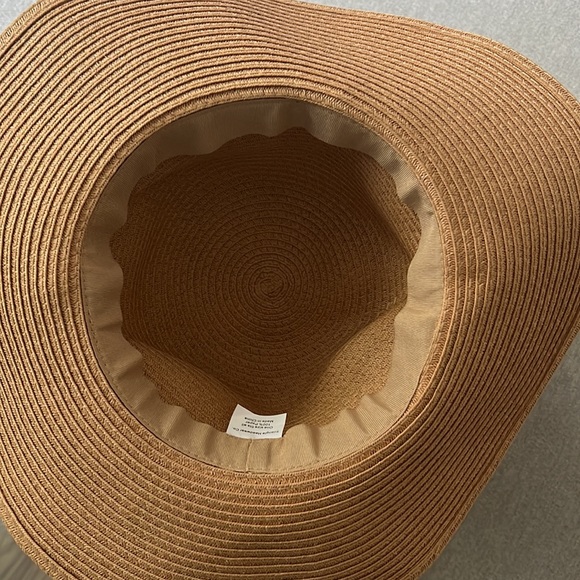 Hat - Picture 4 of 4